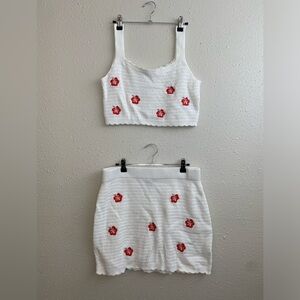 Wild fable knit two piece set | white with red hibiscus flowers | size Large